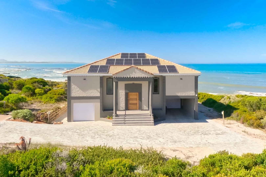 5 Bedroom Property for Sale in Kleinbaai Western Cape